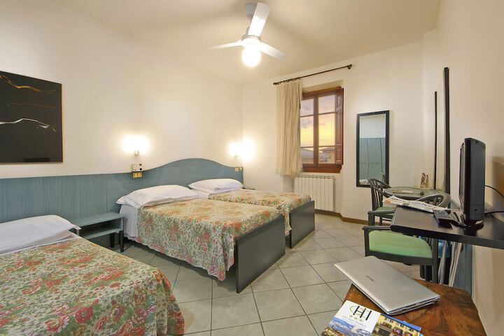 Room 5 of 41