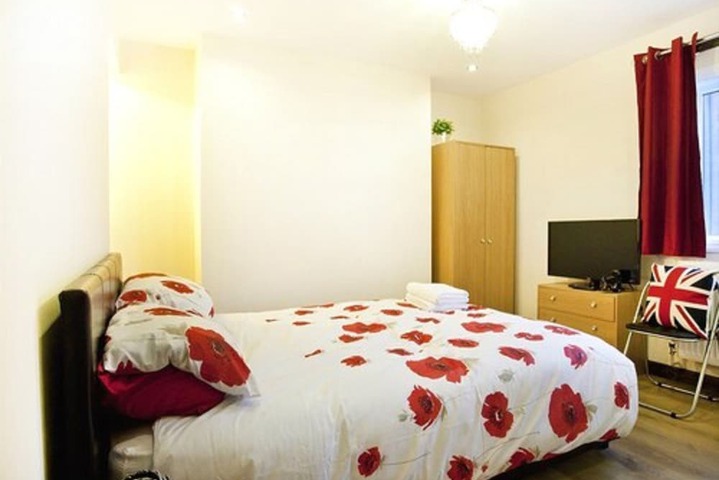 Room 12 of 78