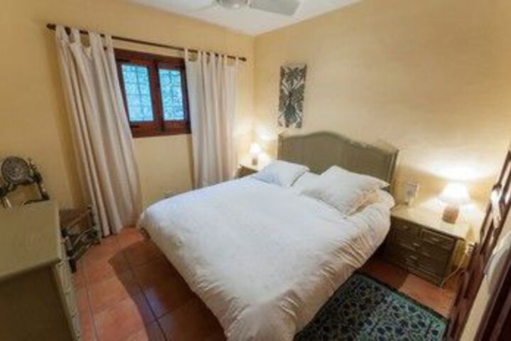 Room 16 of 27