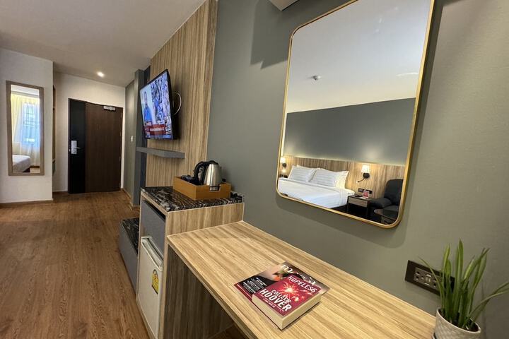 Room 22 of 36