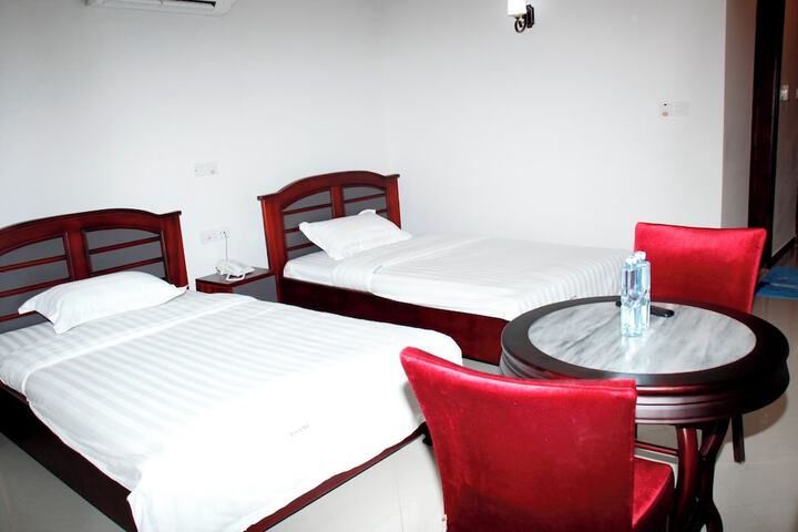Room 45 of 117