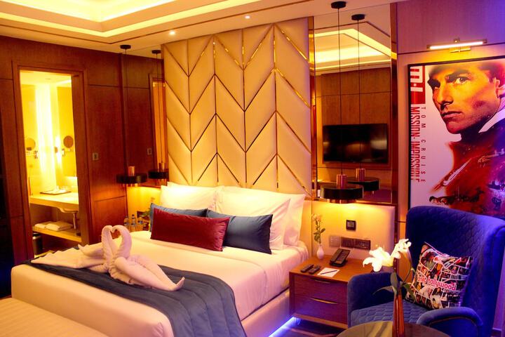 Room 10 of 44