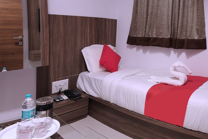 Room 7 of 36