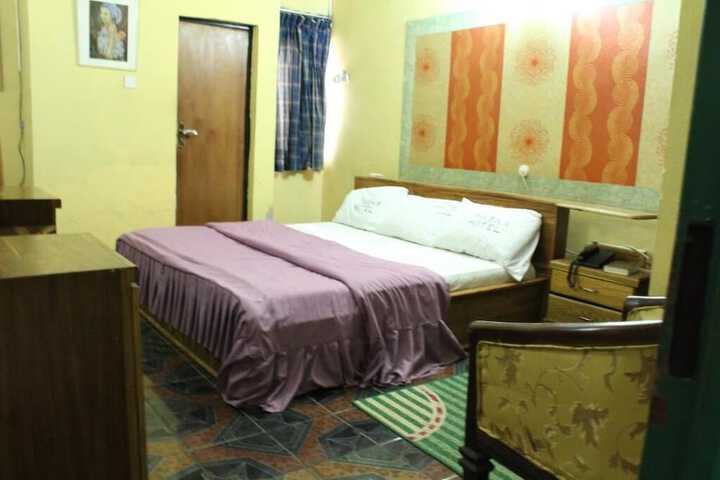 Room 14 of 26