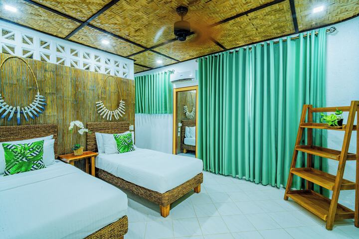 Room 29 of 120