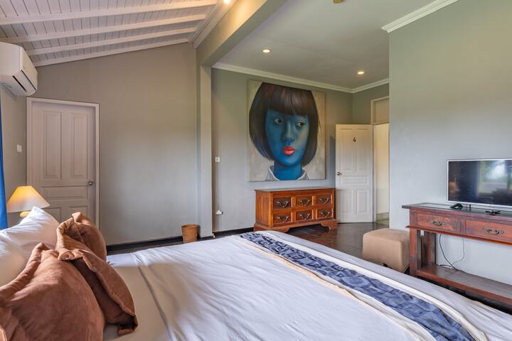 Room 29 of 121