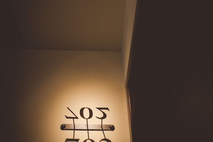 Room 11 of 86