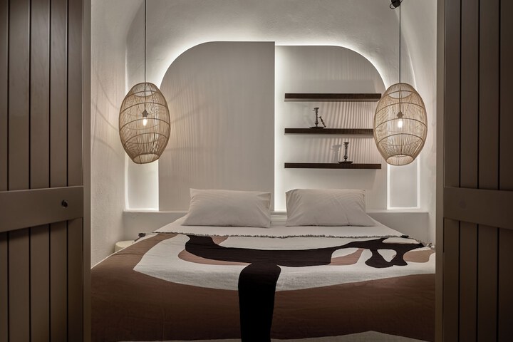 Room 19 of 170