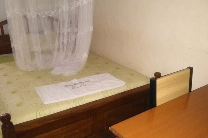 Room 3 of 17