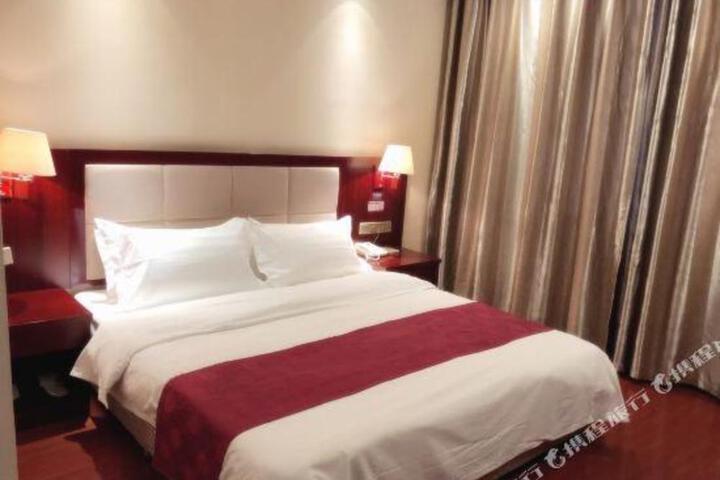Huaju Hotel (Jiaxing Nanhu Xinfeng Town Government store)