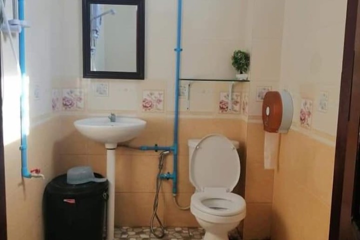 Room 7 of 15