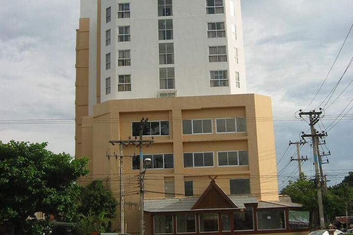 Hotel 28 of 28