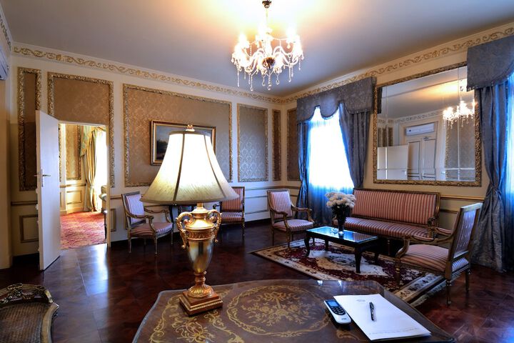Room 7 of 101