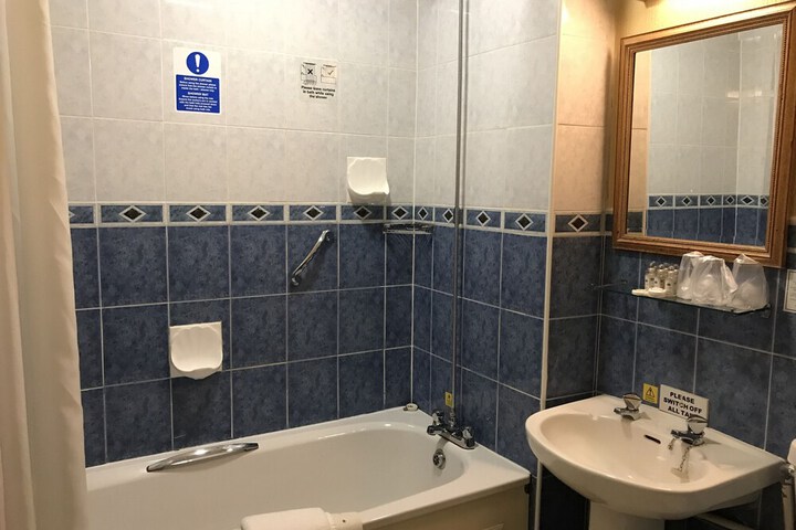 Room 82 of 84