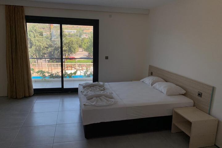 Room 2 of 12