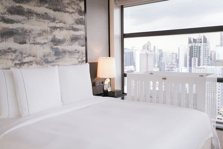 Room 28 of 95