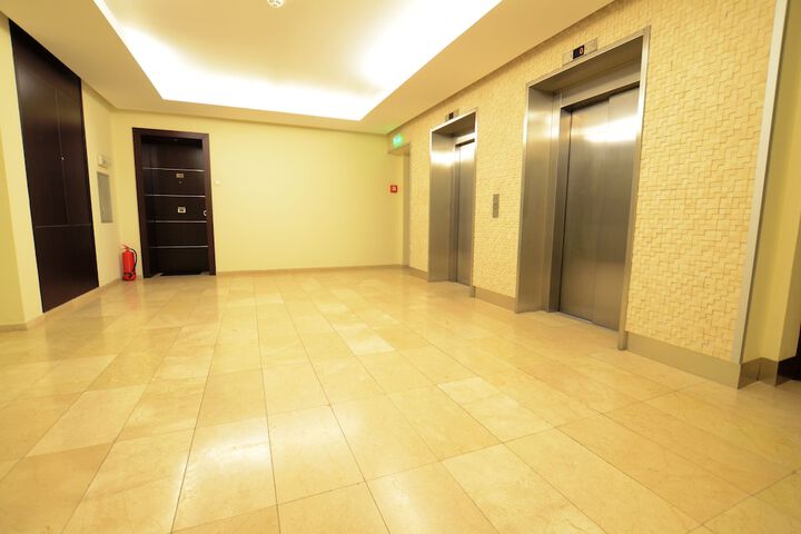 Ballroom/Hall 185 of 206