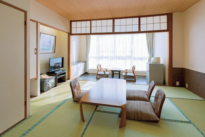 Room 6 of 49