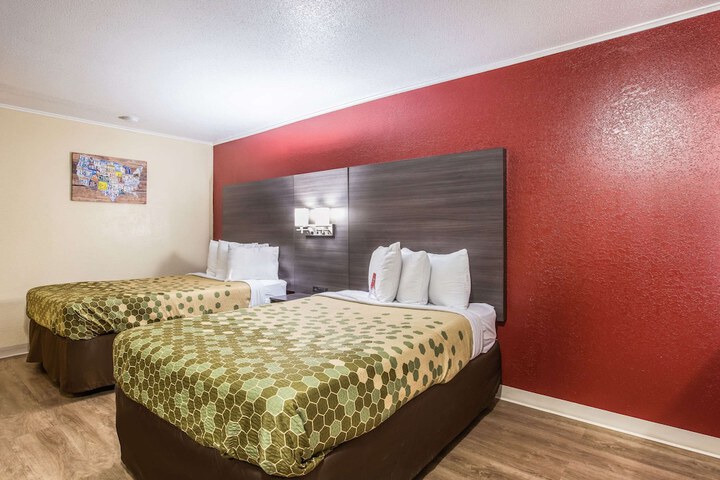 2 Double Beds (2 of 7)