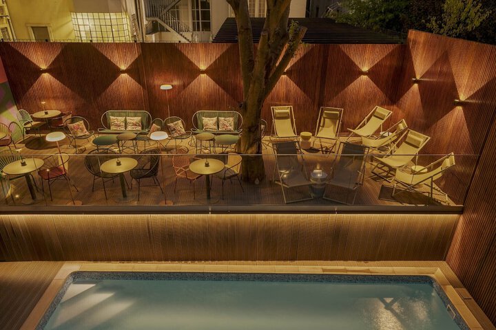 Pool 40 of 66