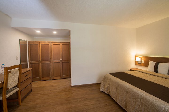 Room 11 of 64