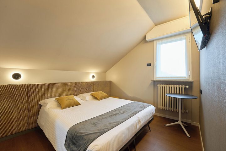 Room 20 of 73