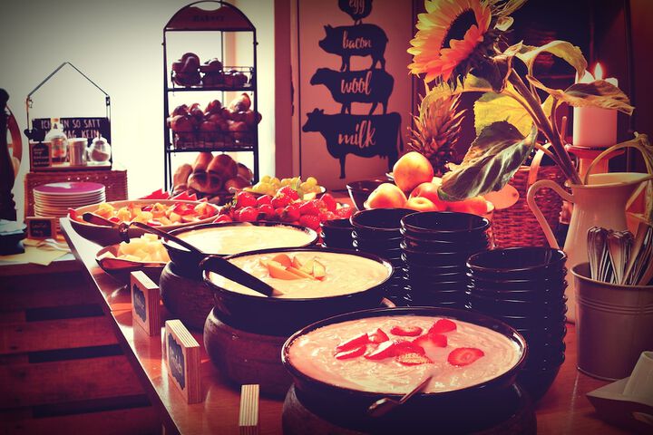 Dining 57 of 75