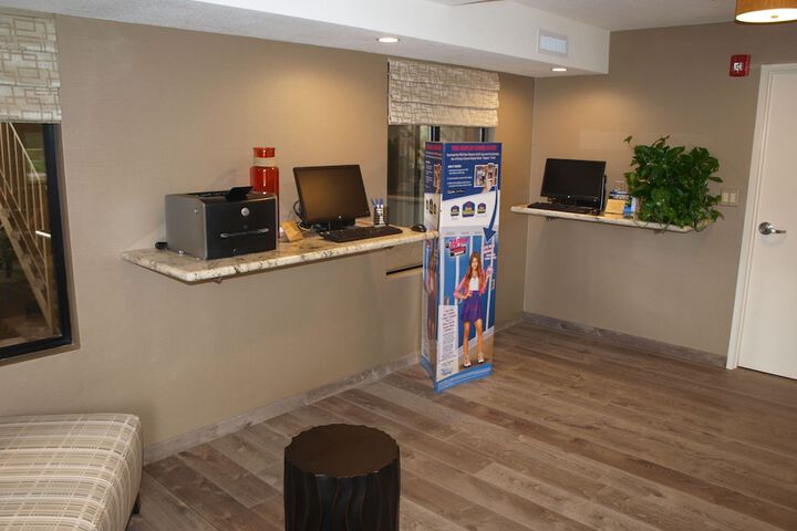 Check-in/check-out kiosk