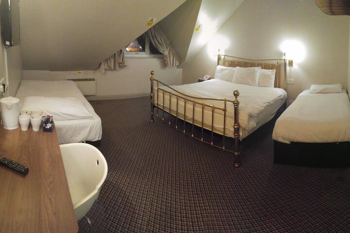 Room 74 of 236
