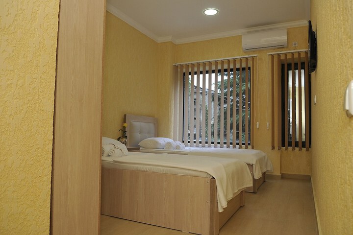 Room 14 of 46