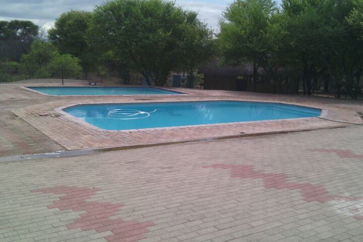Pool 18 of 26