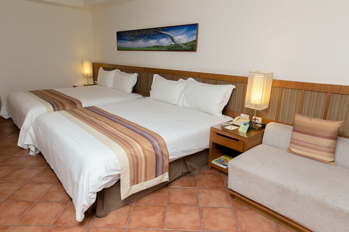 Room 6 of 58