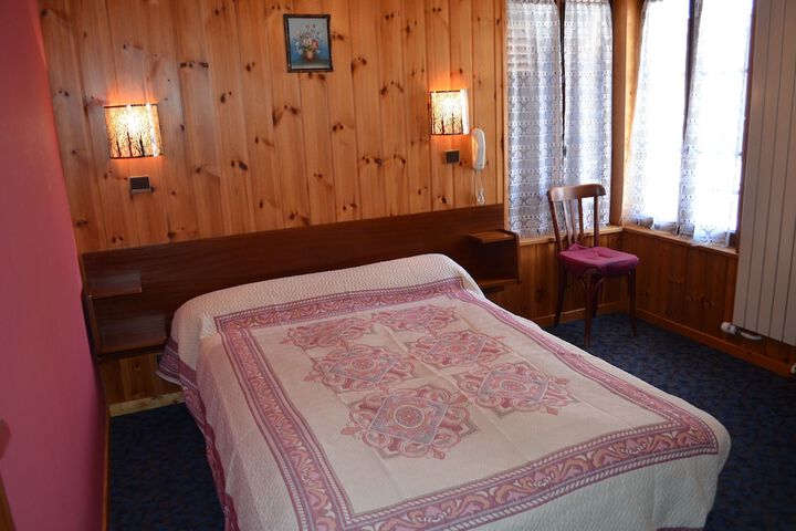 Room 5 of 35