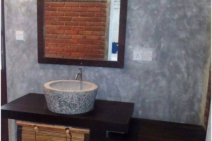 Room 14 of 22