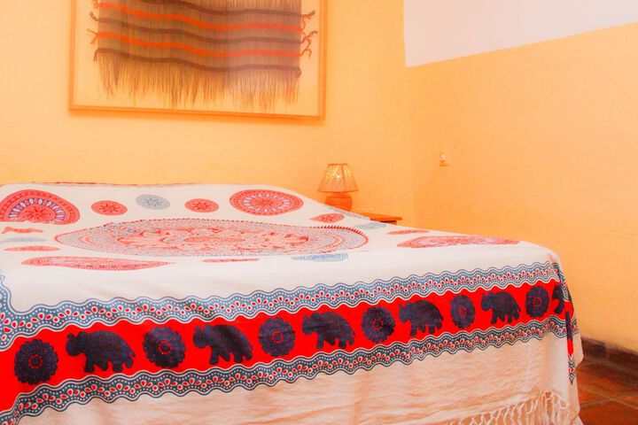 Room 4 of 115