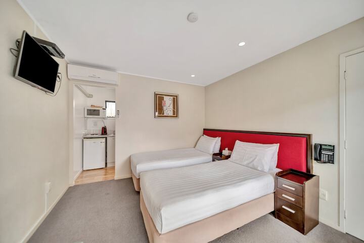 Room 21 of 69