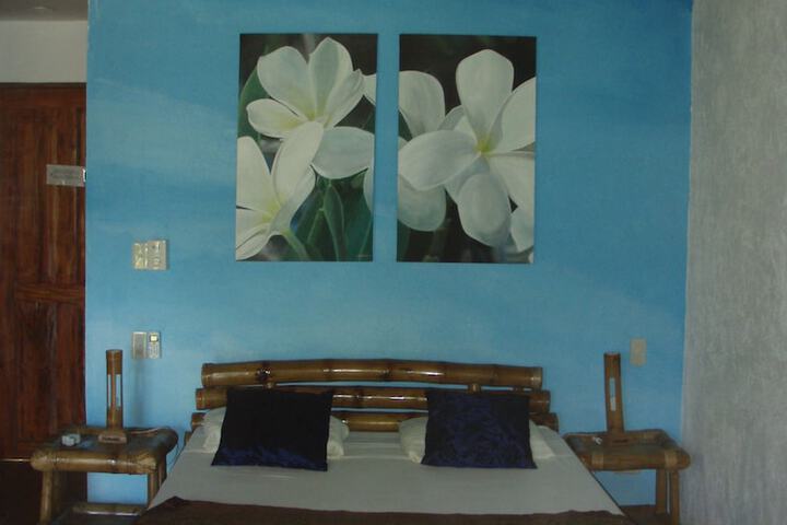 Room 11 of 81
