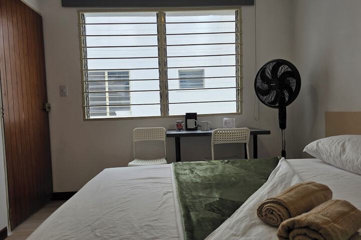 Room 12 of 44