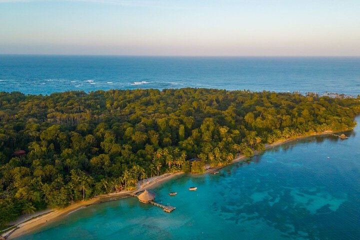 Casa Cayuco Eco-Adventure Lodge