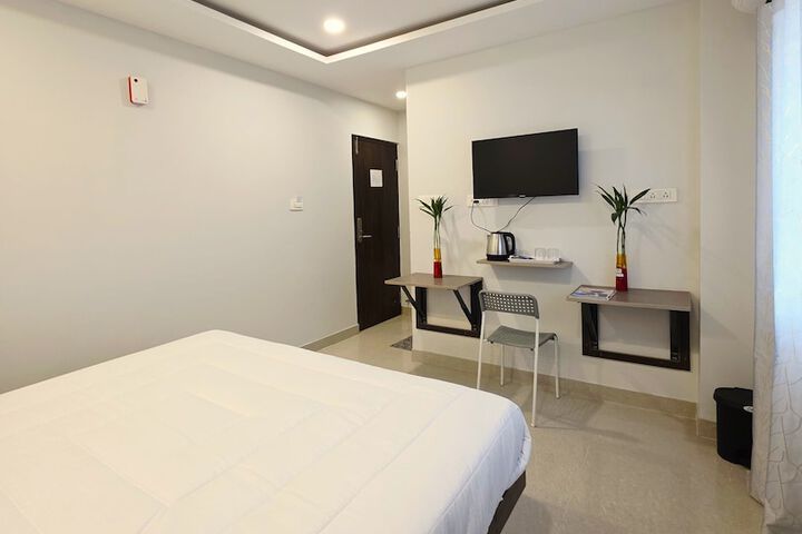 Room 11 of 29