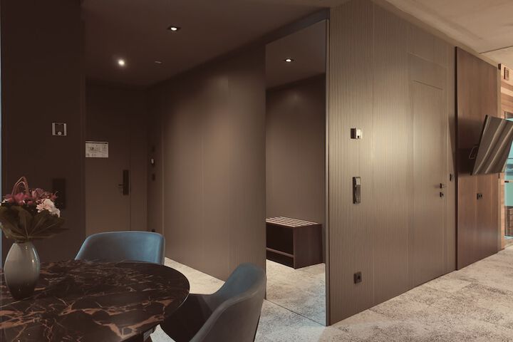Room 62 of 116