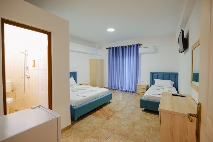 Room 7 of 69