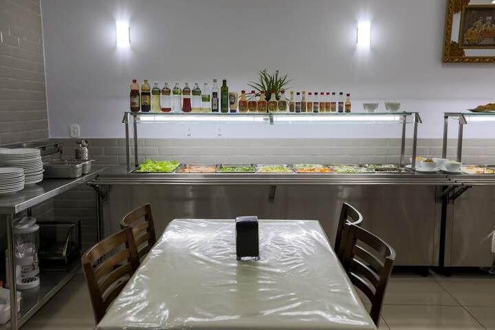 Dining 19 of 29