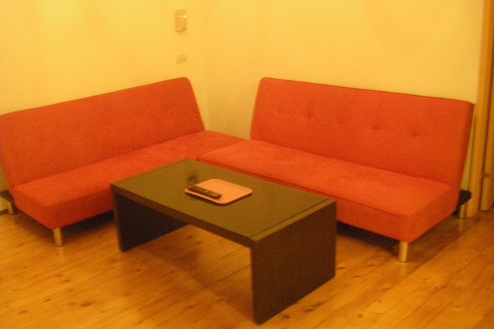 Room 24 of 43