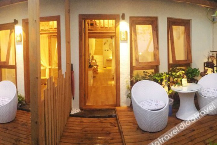 Muzi Photographic Art Design Hotel