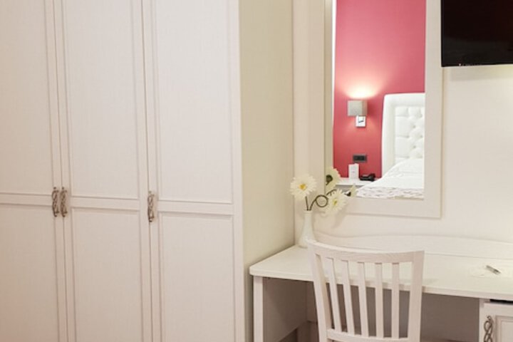 Room 9 of 58