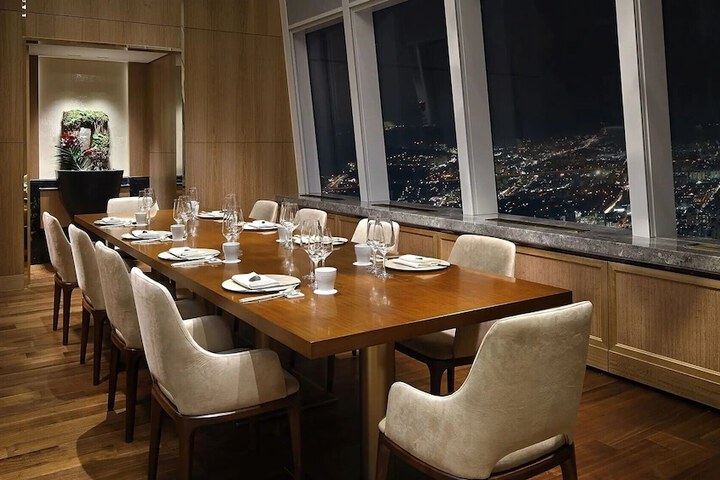 Dining 94 of 124