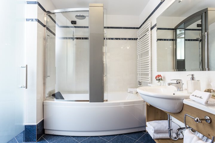 Bath Photo