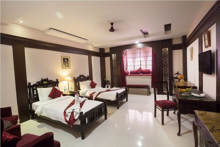 Room 2 of 12