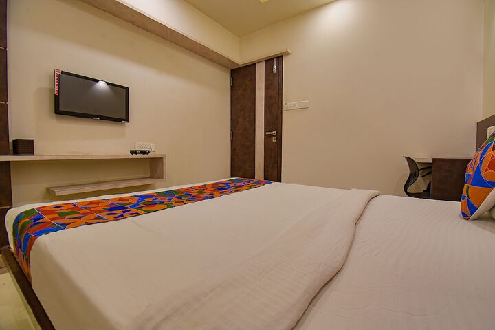 Room 21 of 37